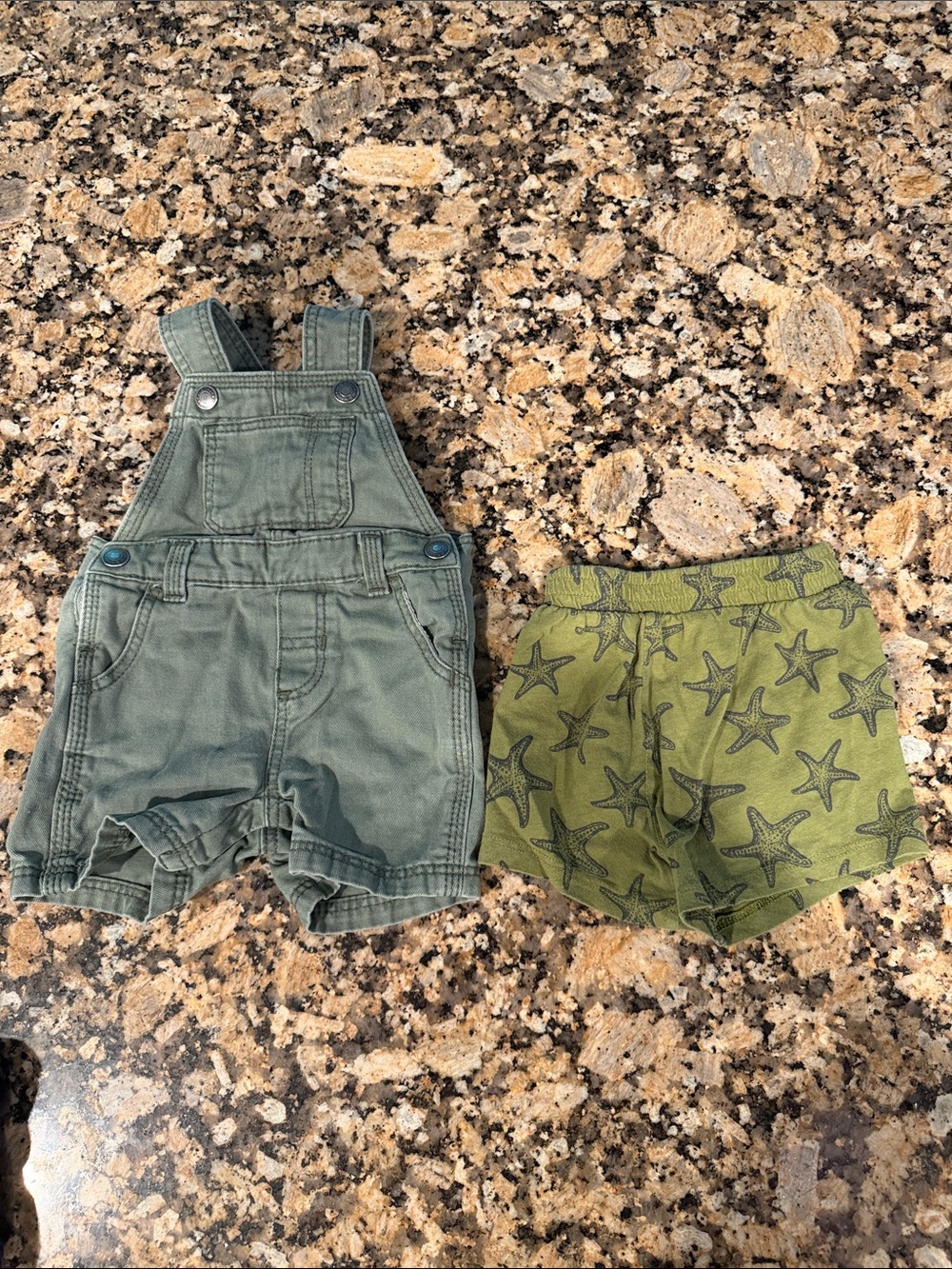 3-6 month bundle - Picture 5 of 7